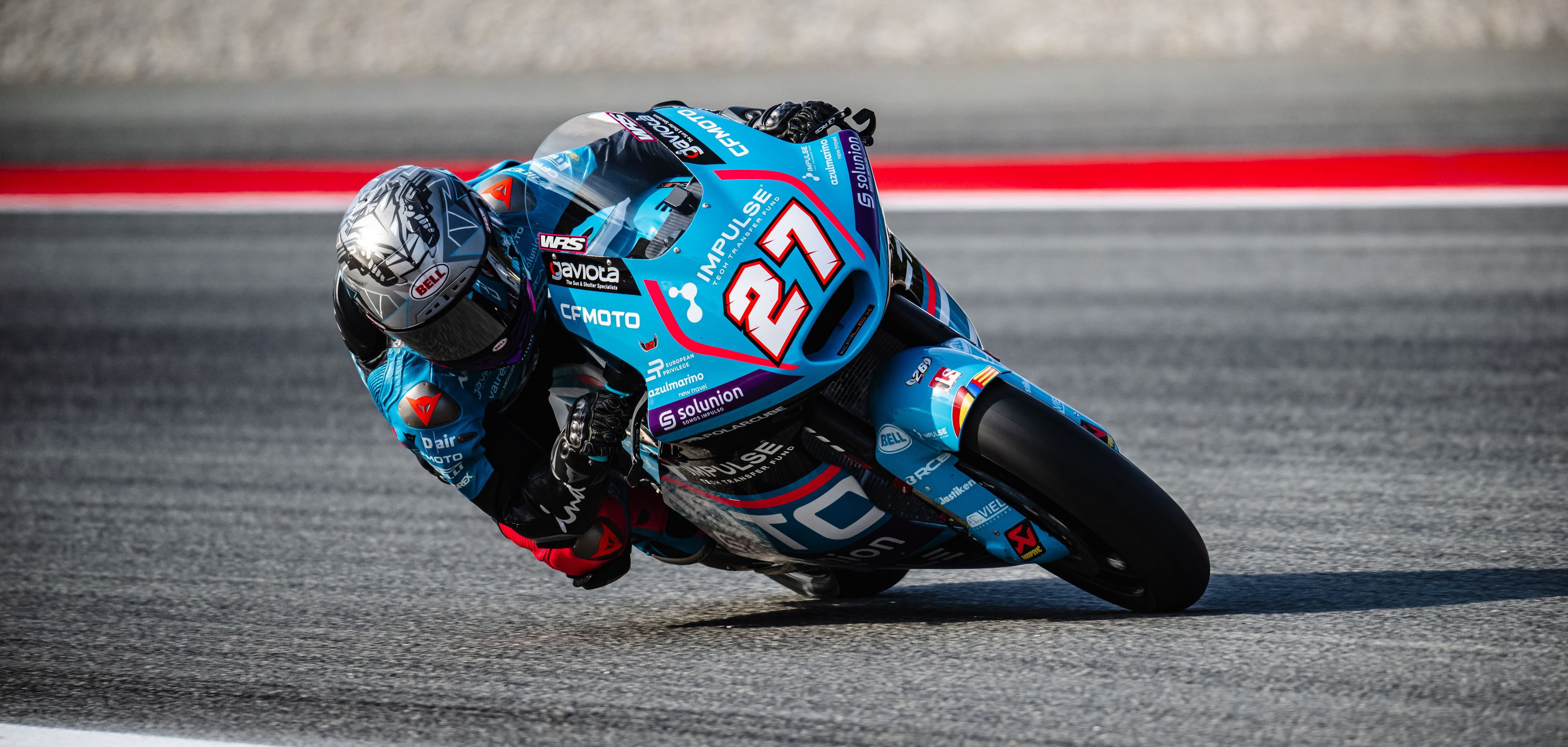 Pole and all-time lap record for Holgado in Moto2™, Almansa leads in Moto3™