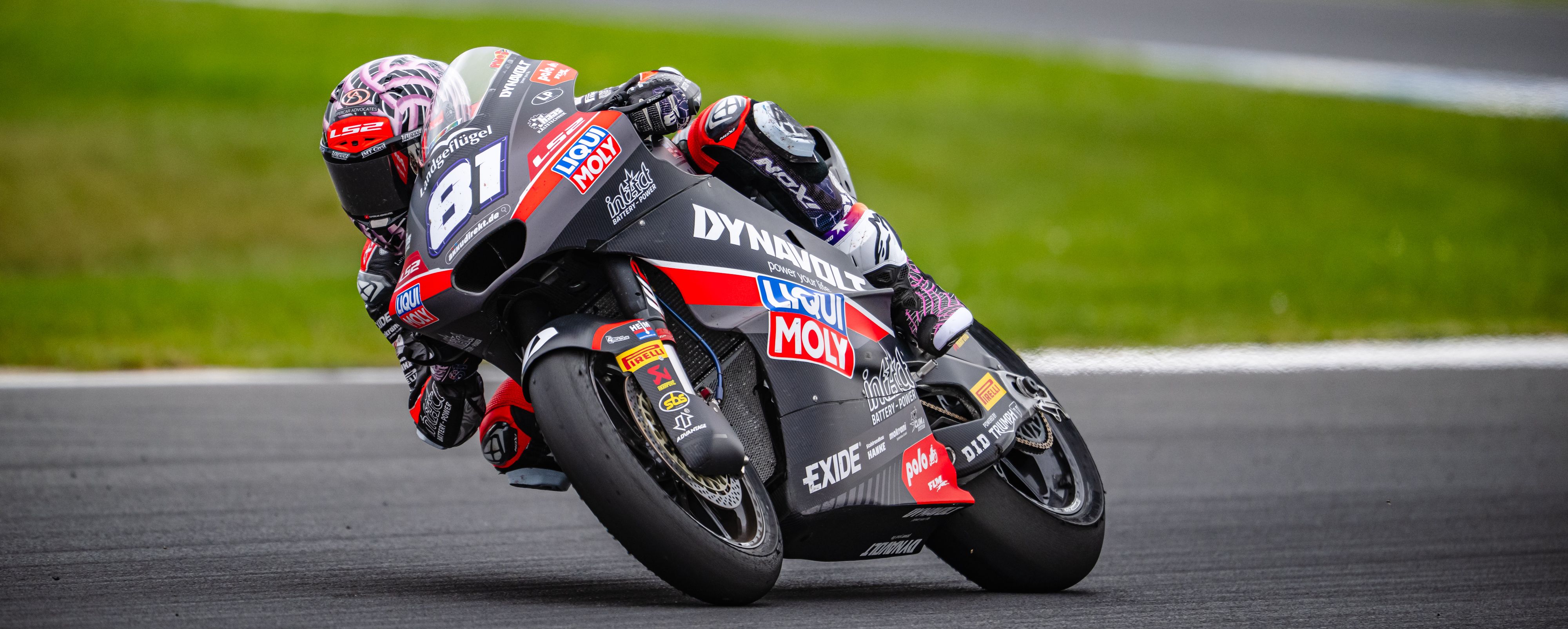 Agius and Rueda win the lightning-fast Australian Moto2™ and Moto3™ races