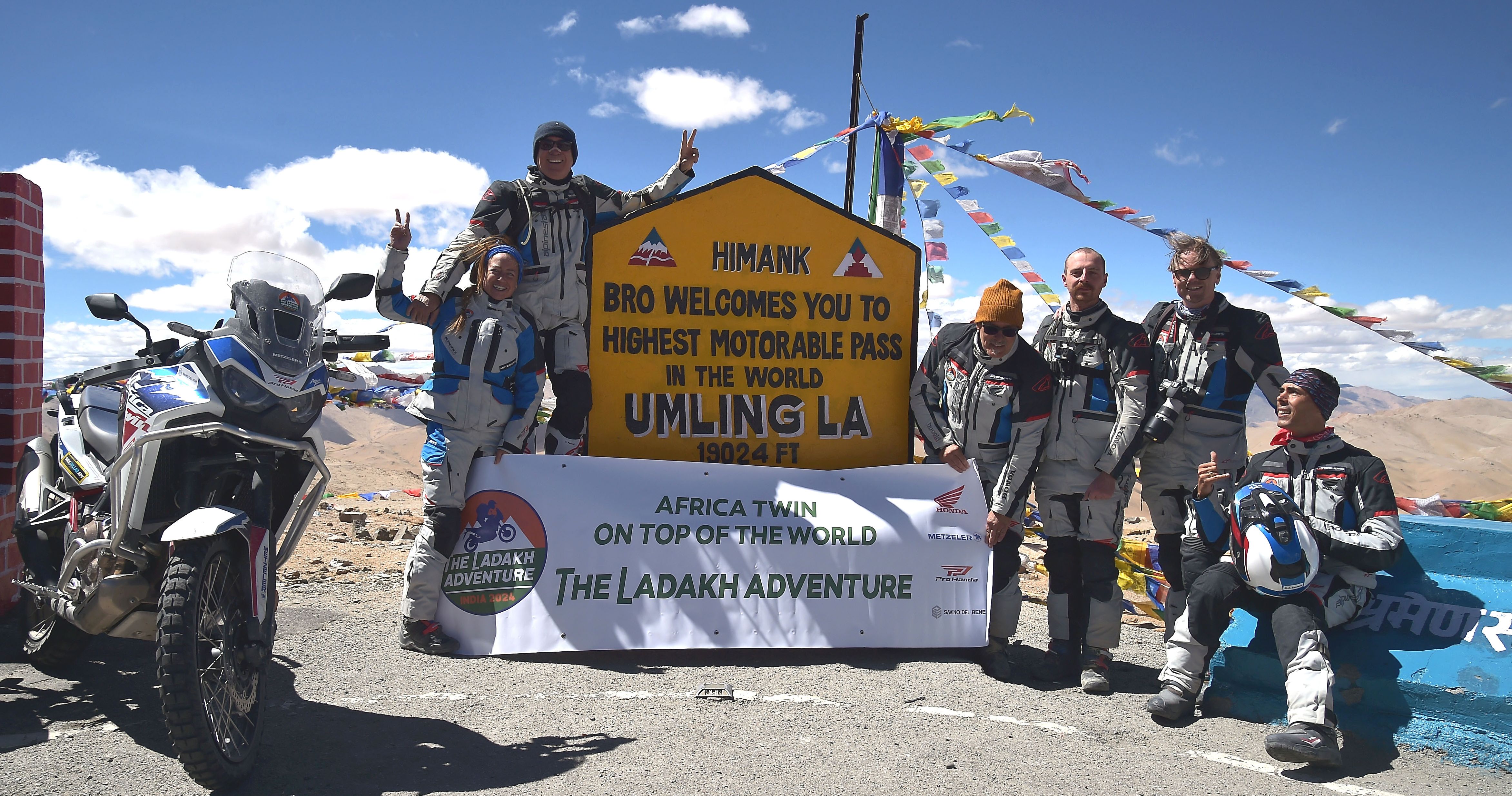 Metzeler Karoo 4 tyres and the Honda Africa Twin: 4 Himalayan passes climbed in just over 8 hours for a total altitude of 21,400 metres