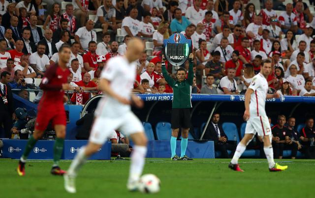 All Red Czech Republic EURO 2016 Home Kit Launched by PUMA