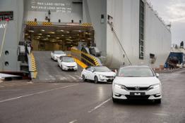 100084 First Honda Clarity Fuel Cell Arrives in Europe