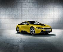 BMW i8 Frozen Yellow Edition