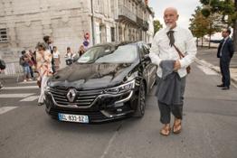 21194028 Renault official partner of the Angouleme French language film festival