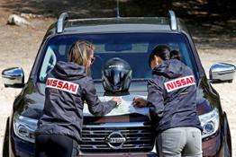 Nissan Navara heads to America for 2 000 km tough and smart women only