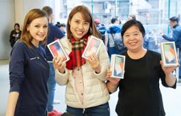 iPhoneX-Launch-GeorgeStreet-Sydney multiple-purchase 20171102