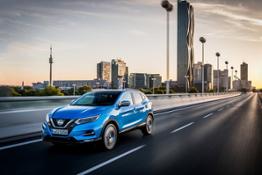 426191877 The new Nissan Qashqai premium crossover enhancements deliver outstanding