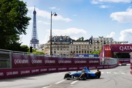 Sebastien Buemi on track for Renault e.dams during last year s Qatar Airways Paris E-Prix