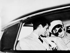 1963 Audrey Hepburn ed Antony Perkins nella DS19 Prestige della Hepburn