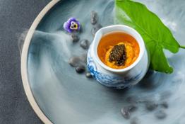 Lai-Heen-The-Ritz-Carlton-Guangzhou-Steamed-Crab-Custard-with-Crab-Meat-Caviar-and-Chinese-Rice-Wine