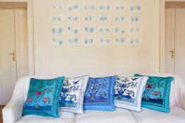 Renaissance Pop pillows shades of blue (4)