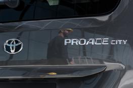 proace-city-logo-2019-003-777389