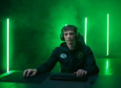 Arteezy Gaming with Full Esports Suite