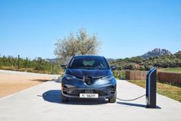 21231652 2019 - New Renault ZOE tests drive in Sardinia