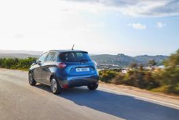 21231660 2019 - New Renault ZOE tests drive in Sardinia
