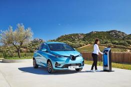 21231680 2019 - New Renault ZOE tests drive in Sardinia