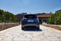 21231647 2019 - New Renault ZOE tests drive in Sardinia