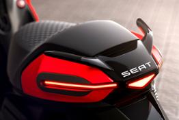 SEAT-will-break-into-the-motorcycle-market-with-a-fully-electric-eScooter 01 HQ