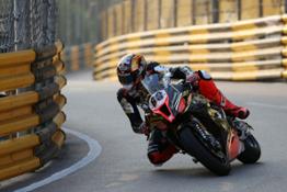 Photo Set - Second place for Peter Hickman and the BMW S 1000 RR in an eventful and shortened Macau Motorcycle Grand Prix__