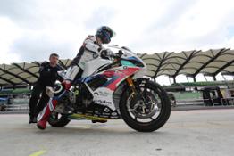 Photo Set - FIM EWC_ BMW Motorrad World Endurance Team to start the 8 Hours of Sepang from fifth on the grid_