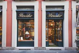 Pineider Opening flagship store Via Manzoni 12 2