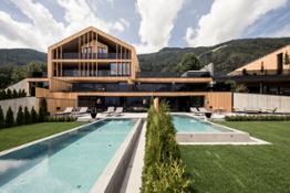06-chalet-purmontes-by-day-florian-andergassen