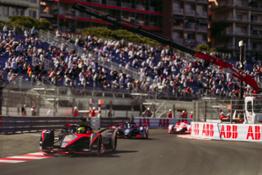 Nissan Formula E - Season 7 - Oliver Rowland - Car 22 LEAF (3)