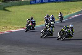 02 Moto Guzzi Fast Endurance Vallelunga - action