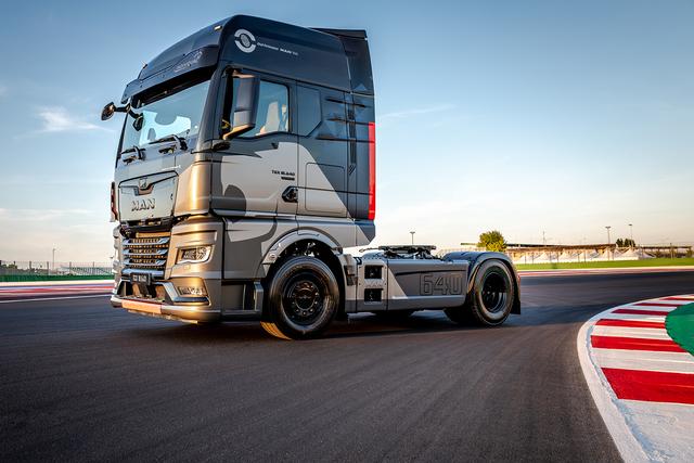 MAN TGX 18.640 “Drudi Performance” il Truck of the Year 2021 in versione esclusiva