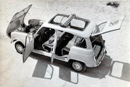 3-2021 - Story Renault   From carrying straw bales to golf bags, the hatchback sparked a revolution