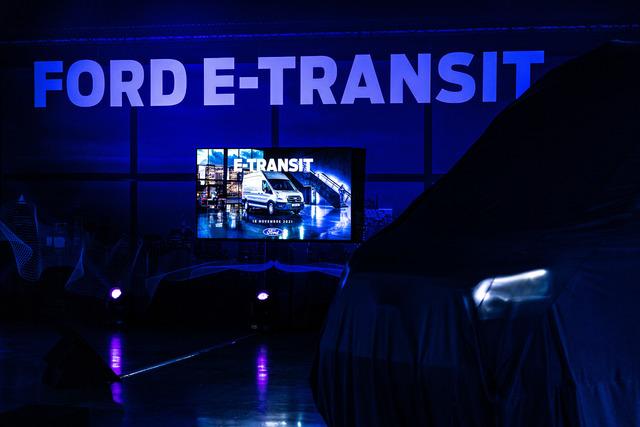 Anteprima nazionale del Ford E-Transit, il primo veicolo commerciale completamente elettrico dell'Ovale Blu