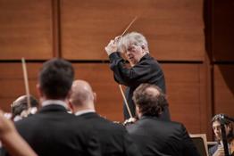 Claus Peter Flor dirige Coro e Orchestra de laVerdi nella Nona di Capodanno 2019 - foto StudioHanninen DSC9563