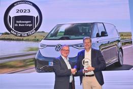 media-ID. Buzz Cargo premiato come International Van of The Year 2023  2022 VN 20220920 91 20220919hs02208.