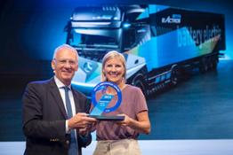 eActros-LH-Truck-Innovation-Award-2023-4-scaled