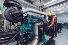 Volvo-Penta-partner-with-CMB TECH-on-dual-fuel-hydrogen-engines