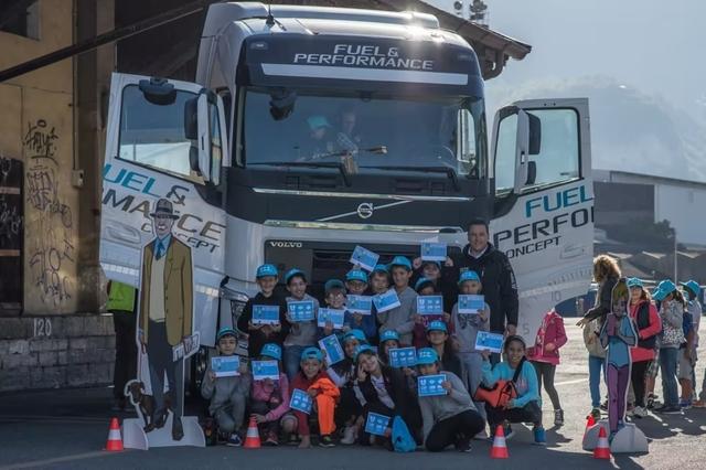 Riparte da Brescia Stop Look Wave, il progetto di educazione alla sicurezza stradale di Volvo Trucks