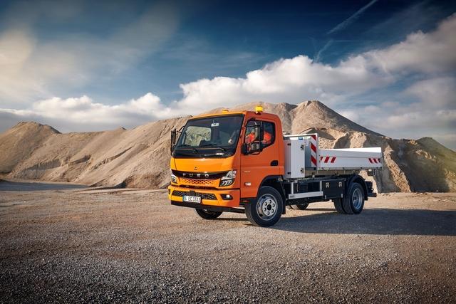 Robusto, efficiente ed elettrico: l’affiliata di Daimler Truck FUSO presenta al bauma 2022 l’eCanter Next Generation con cassone scarrabile per il settore dell’edilizia