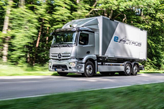 Mercedes-Benz Trucks Italia alla Fiera di Ecomondo 2022 all’insegna dell’e-mobility con il Mercedes-Benz eActros e due anteprime Italiane: Il Nuovo Mercedes-Benz eEconic e la nuova generazione del FUSO eCanter