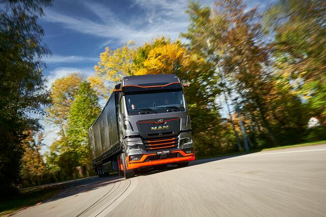 MAN eTruck elettrifica il trasporto su lunghe distanze, protegge il clima e alleggerisce gli oneri per le aziende di trasporto