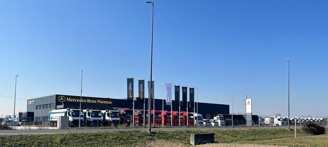 Benvenuta Piacenza! Daimler Truck Retail Italia, apre il nuovo impianto dedicato ai Truck Mercedes-Benz nell’importante Polo Logistico di Piacenza