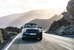 Photo Set - The first all-electric MINI Cooper SE Convertible_