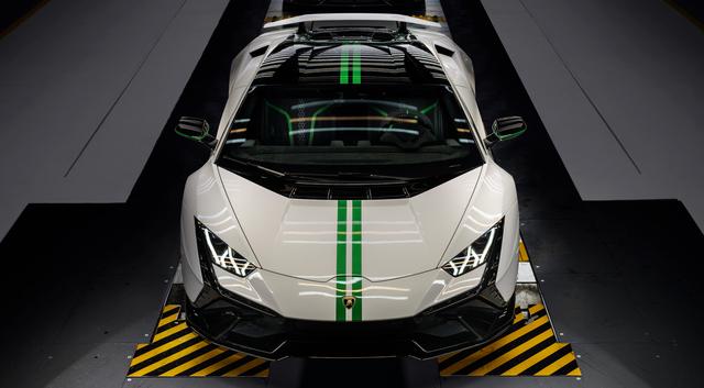 Lamborghini celebrates its 60th anniversary with three limited-edition  Huracáns