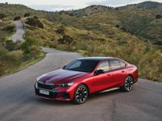 Photo Set - The new BMW 5 Series Sedan - Designer's choice_