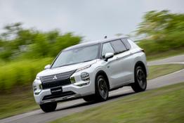 the all new outlander running img-source