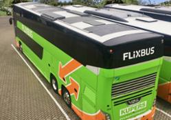 Bus con pannelli solari Flixbus