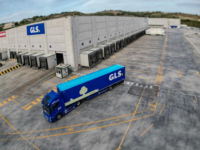 GLS Italia sceglie Volvo Trucks per il suo primo veicolo elettrico pesante