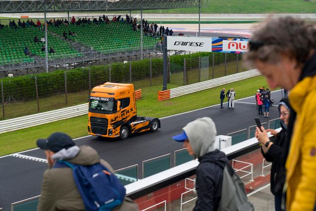 I professionisti della performance fanno squadra: Ford Trucks Italia è sponsor ufficiale del Team Go Eleven in Superbike