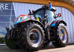 Basildon New Holland Plant Commemorates Six Decades of Production with Special Edition Tractor 665188