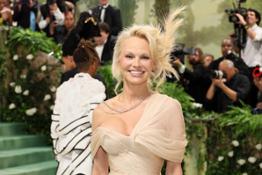 Pamela Anderson at The Met Gala wearing Custom Pandora Lab-Grown Diamonds Getty Images Getty Images Photo by  Dia Dipasupil 4