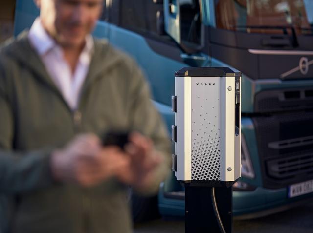 Volvo riceve un ordine per 300 camion elettrici da DSV