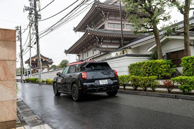 P90629407 highRes mini-john-cooper-wor